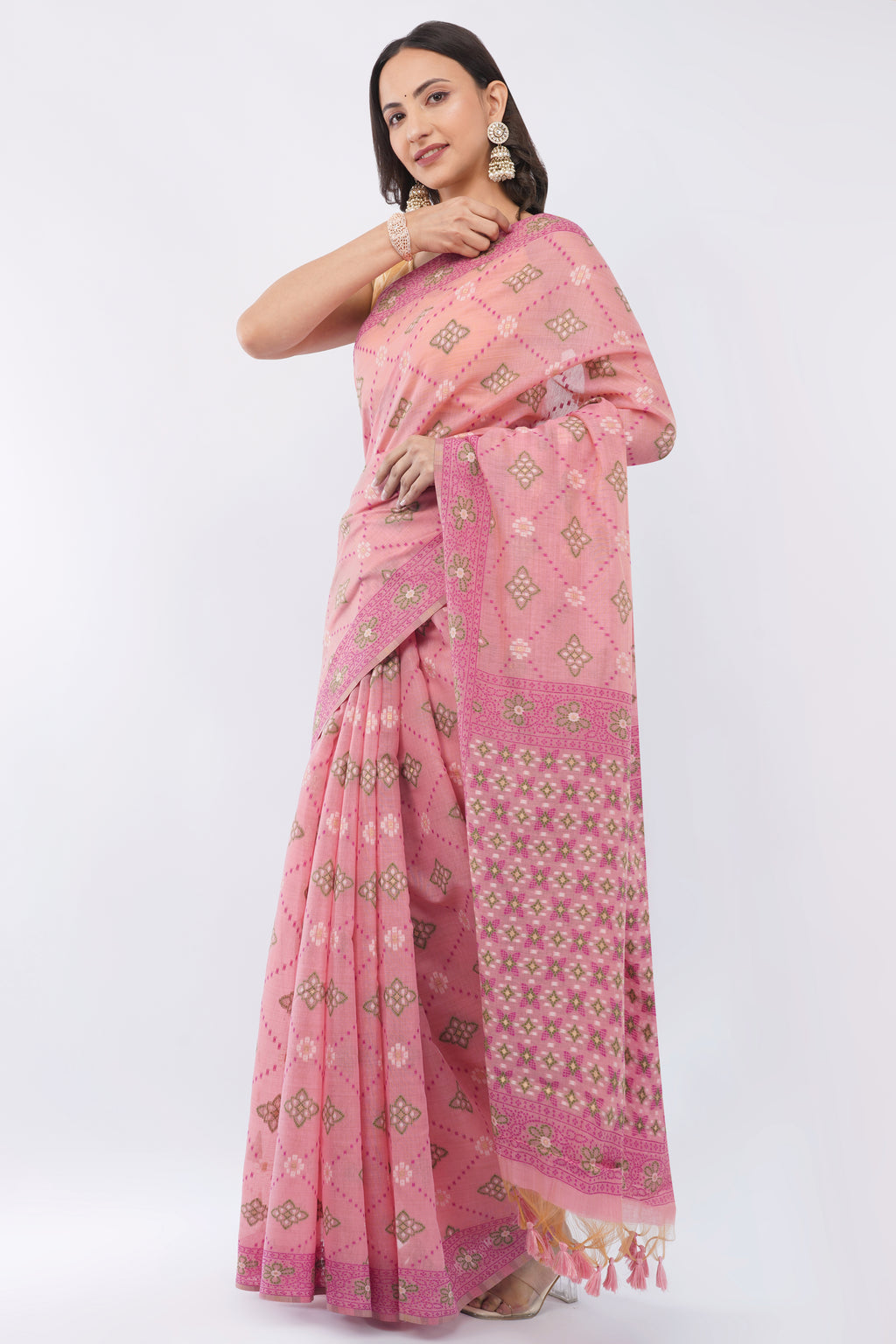 Authentic Bengal Handloom soft rose pink Cotton Jamdani Saree with green Floral Motifs